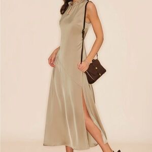 Elegant Cream Sleeveless Dress